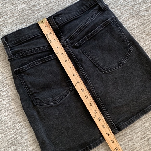 Madewell Washed Black Denim Mini Skirt Womens Size 26 High Rise Button Front - Picture 5 of 9